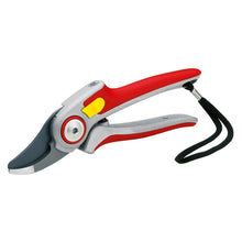 Load image into Gallery viewer, WOLF GARTEN PROFESSIONAL BYPASS SECATEURS RR5000